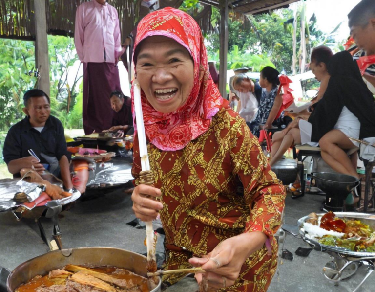 2. Sate Bulayak Lesehan Ibu Asih, Ampenan