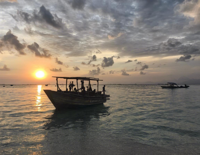 Menjelajahi Gili Trawangan Lewat Jalur Tak Biasa