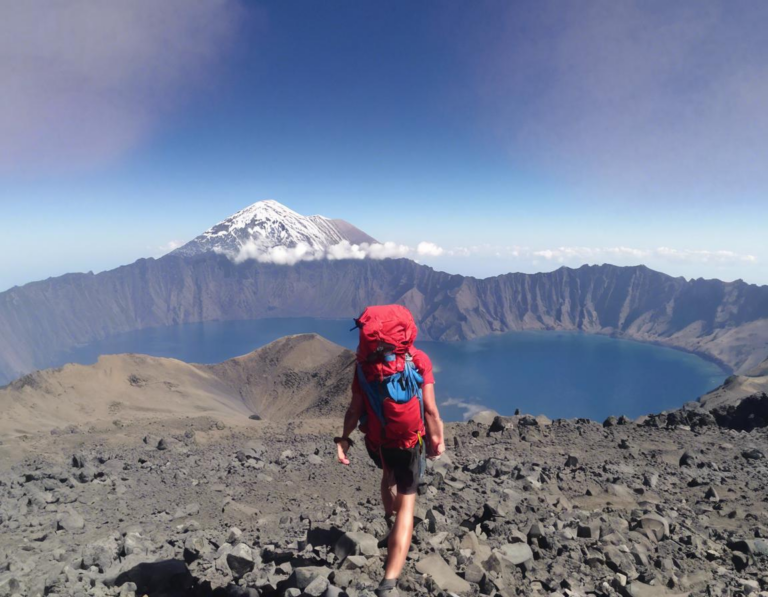 Persiapan Pendakian Gunung Rinjani: Apa yang Harus Dibawa?